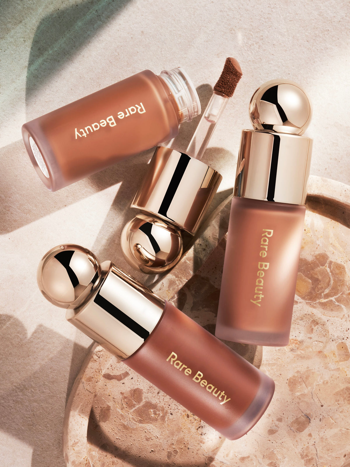 RARE BEAUTY Contour Liquide