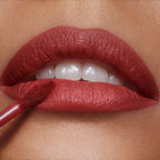 CHARLOTTE TILBURY Flawless Lip Blur