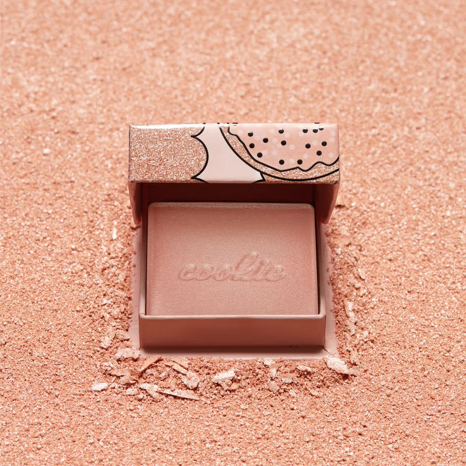 BENEFIT Highlighter Powder