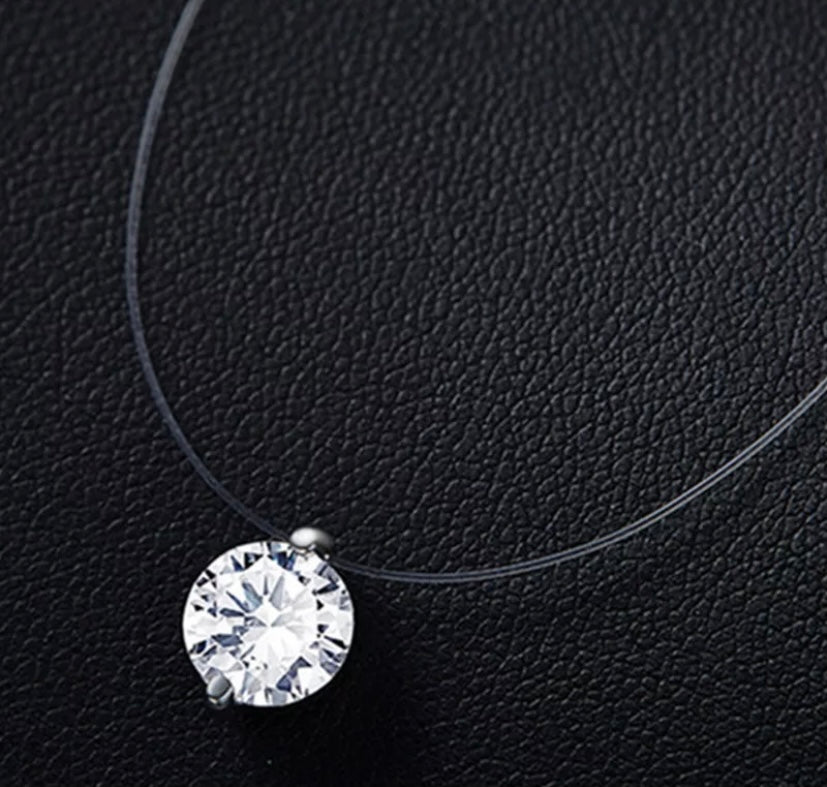 Colier transparent avec pendentif (Offert)