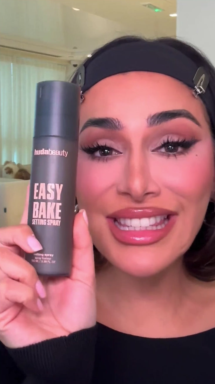 HUDA BEAUTY Easy Bake 16H Setting Spray